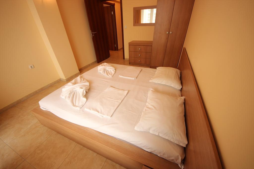 Menada Sea Regal Apartments Сонячний Берег Номер фото