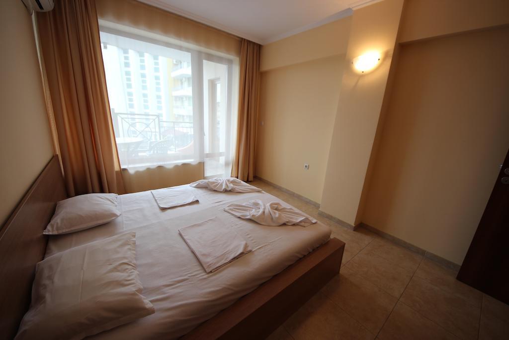 Menada Sea Regal Apartments Сонячний Берег Екстер'єр фото