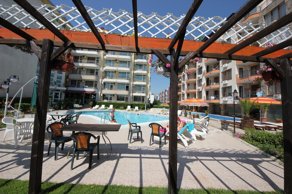 Menada Sea Regal Apartments Сонячний Берег Екстер'єр фото