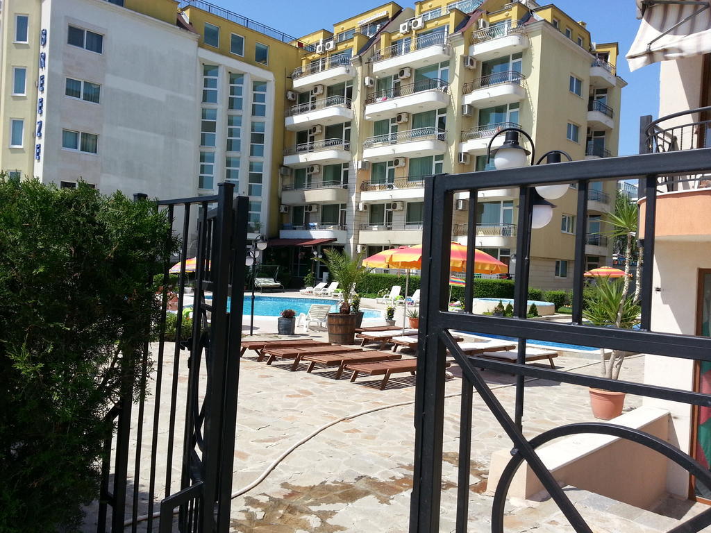 Menada Sea Regal Apartments Сонячний Берег Екстер'єр фото