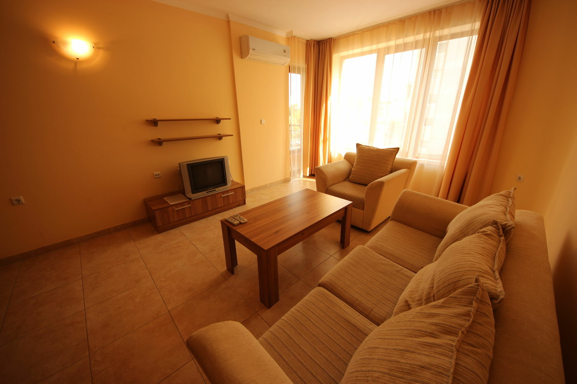 Menada Sea Regal Apartments Сонячний Берег Екстер'єр фото